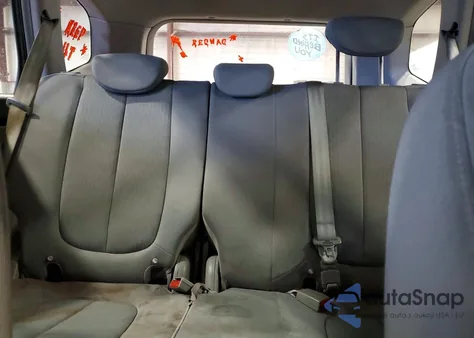 2007 Kia Rondo Base z USA, uszkodzony, nr VIN KNAFG525177036886